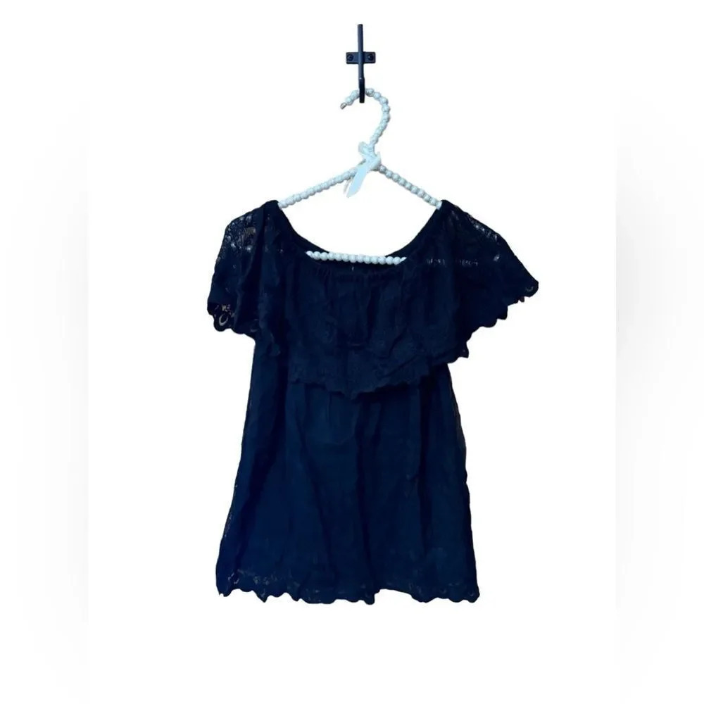 NWT Flutter sleeve black Chaser top REVOLVE Lace collar Med